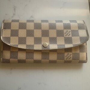 Authentic Louis Vuitton Damier Azur Wallet - Cream and Gray